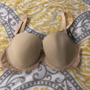 NWT Wacoal T shirt Bra.